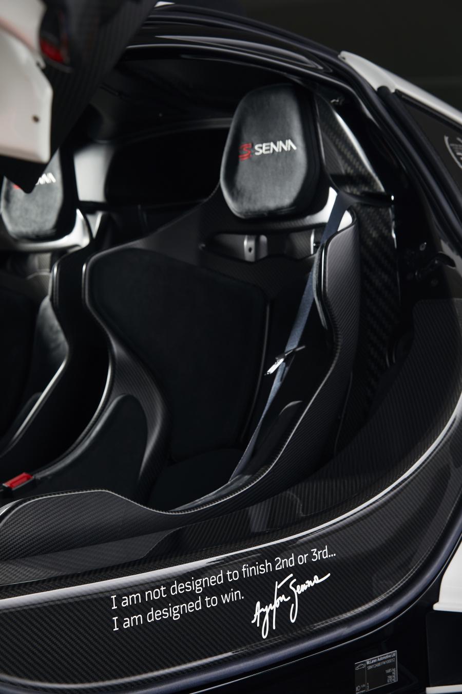 Интерьер McLaren MSO P1 GTR Ayrton Senna 2018 года  (фото 5 из 8)